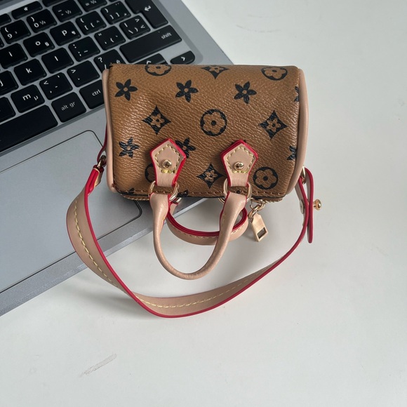 Mini Bag/Keychain bag - Picture 3 of 4